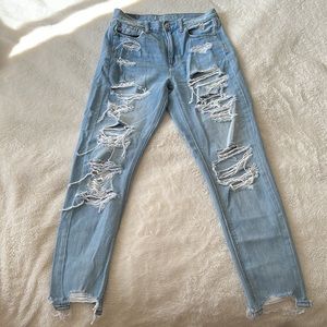 American Eagle Ripped Mom Jean